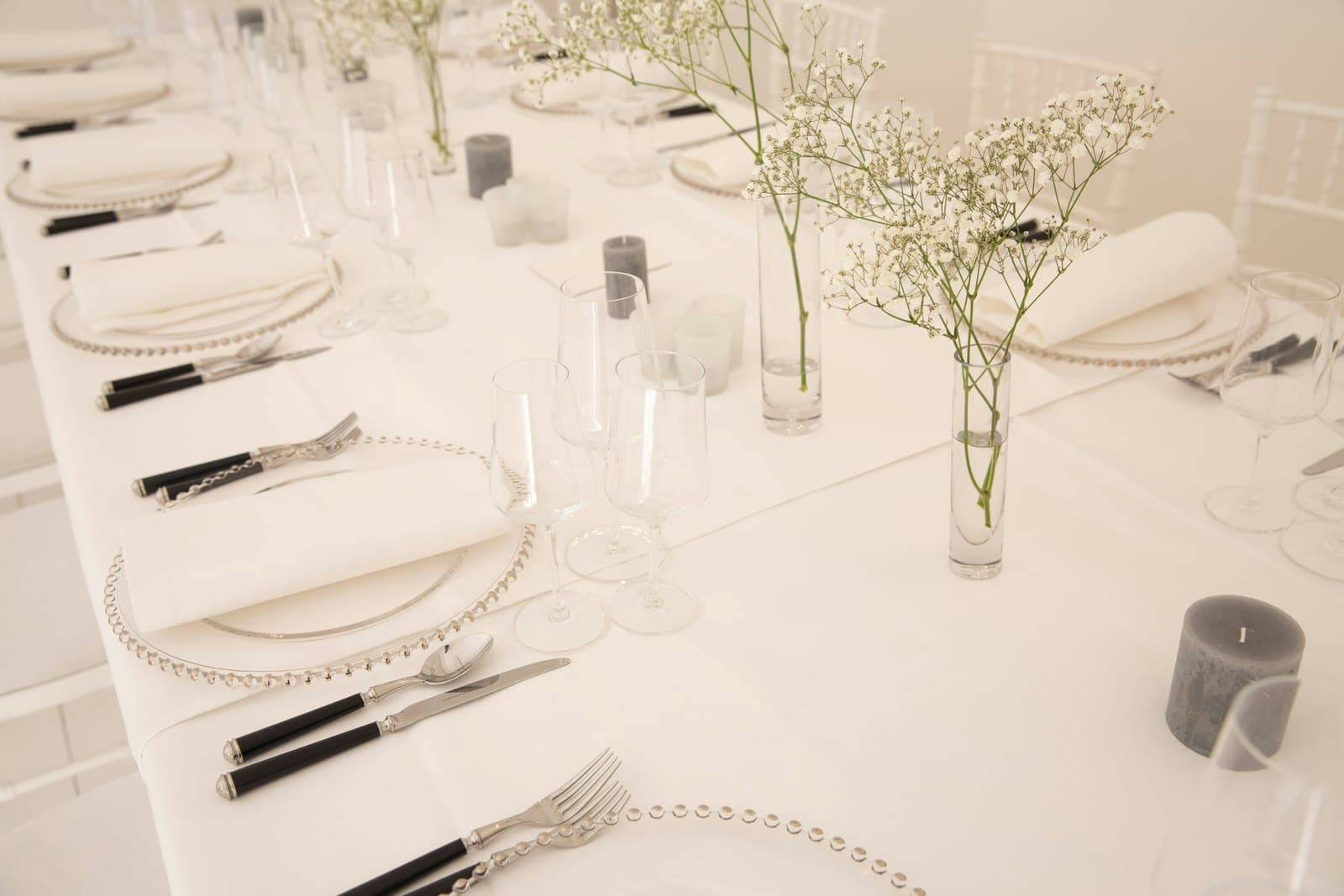 Preview of a Pearl Minimal wedding website